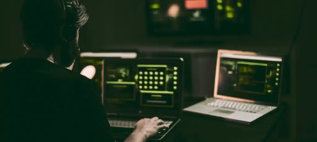AI-powered cyber attacks and advanced persistent threats are exploiting vulnerabilities in cloud infrastructure and IoT devices.