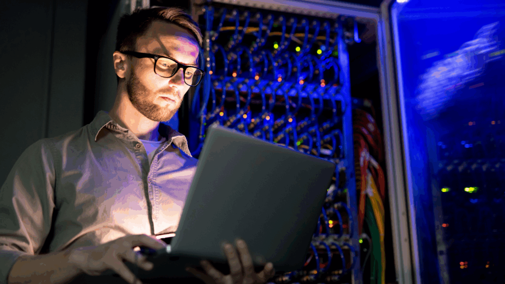 Incremental backups supporting storage efficiency but introducing recovery complexity without proper validation and testing.